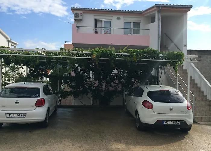 Apartments Nives