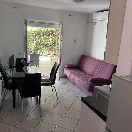 Apartments Nives Stari Grad  Exterior photo